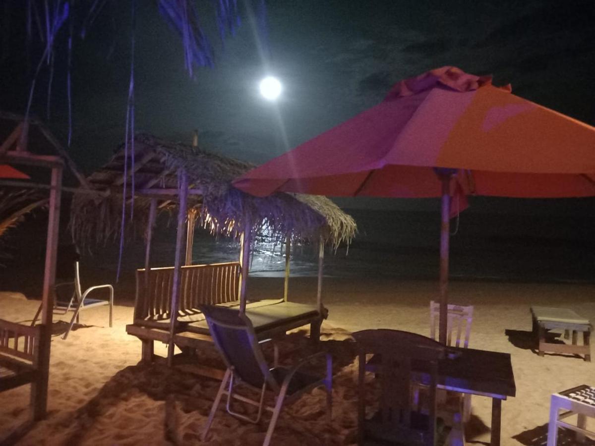 Blue Horizon Beach Hotel Тангалла Экстерьер фото