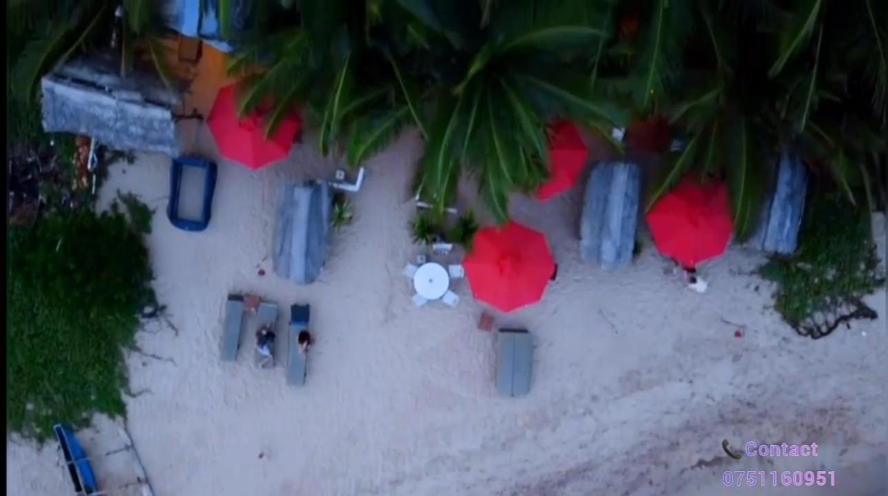 Blue Horizon Beach Hotel Тангалла Экстерьер фото